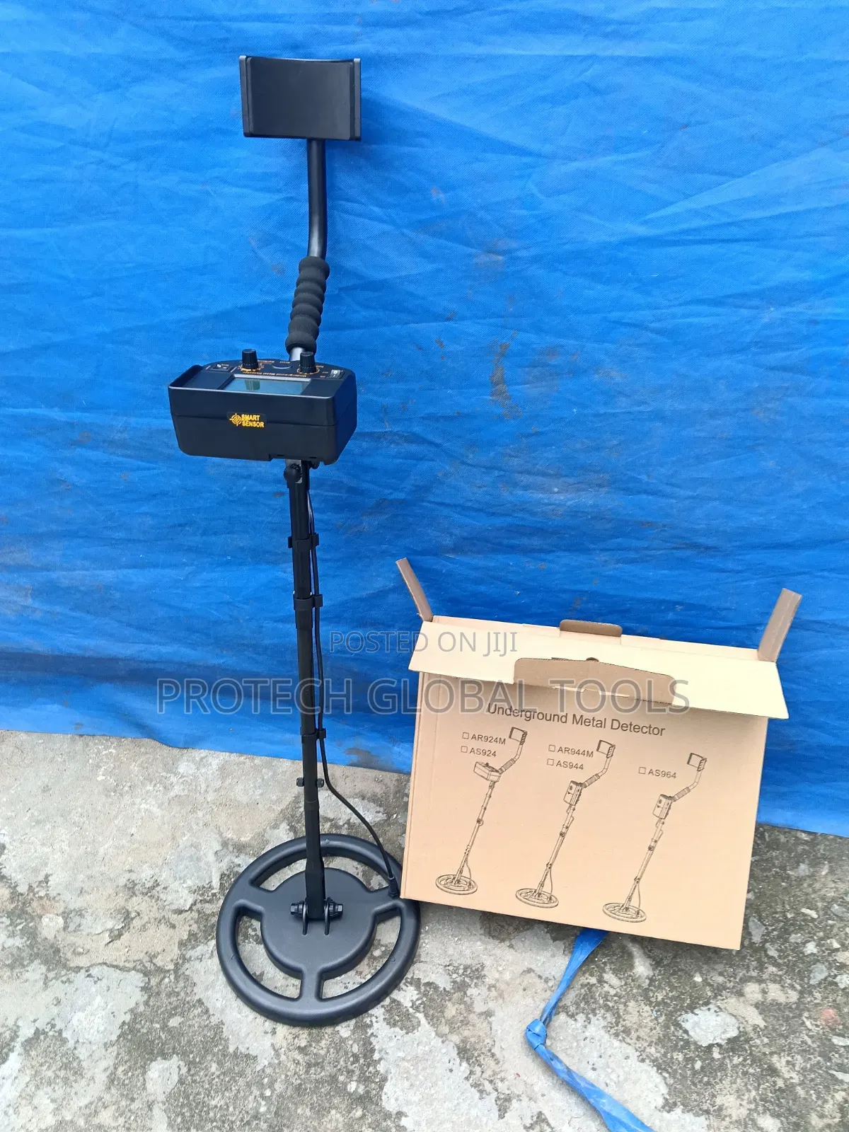 Under Ground Metal Detector (Digital Display)