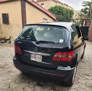 Mercedes-Benz B-Class B200 Petrol 2011 Black
