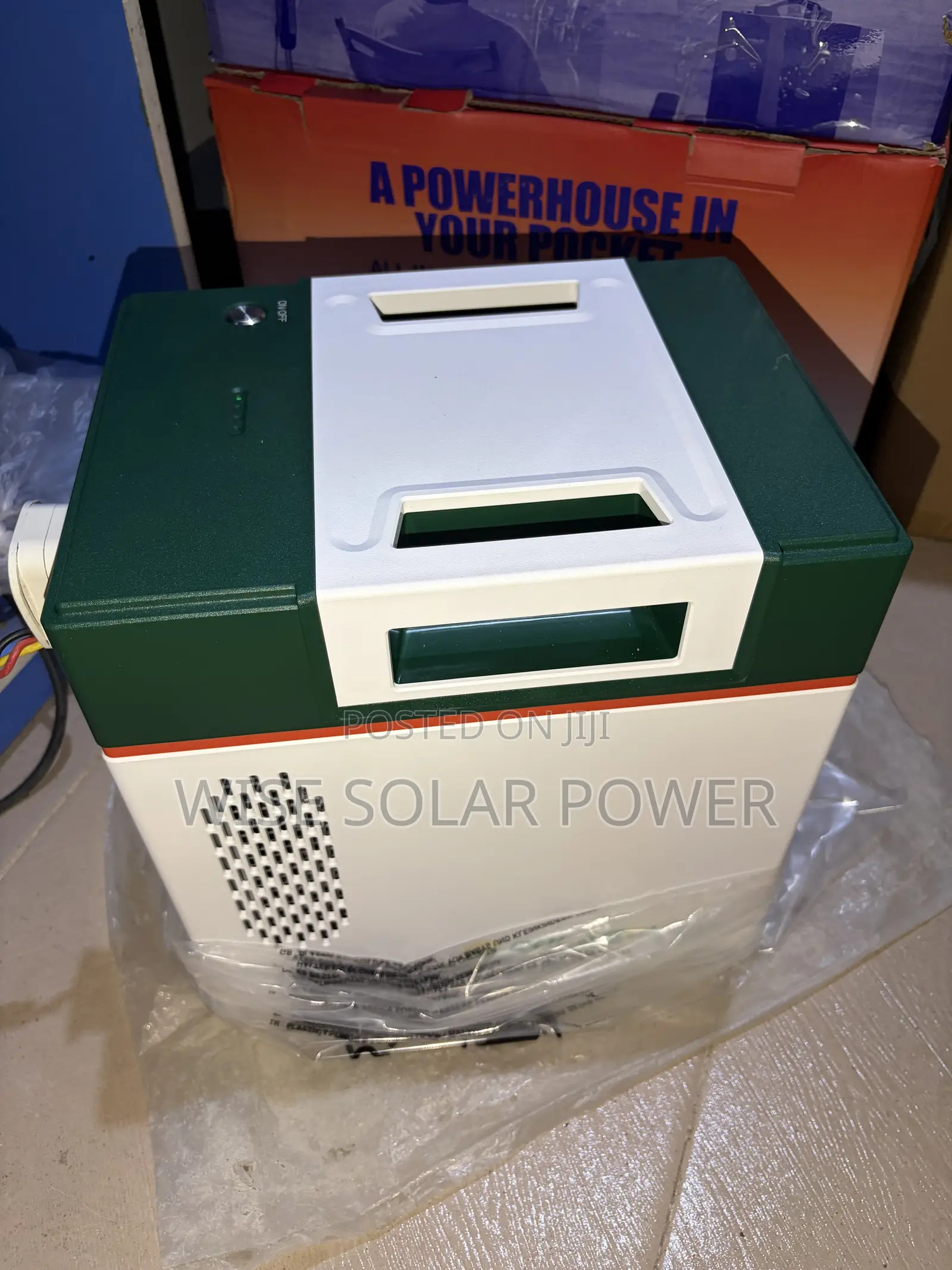 Cola 2000 Solar Generator