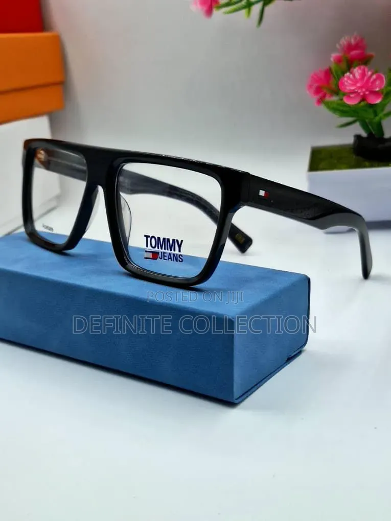 Tommy Hilfiger Top Quality Glass