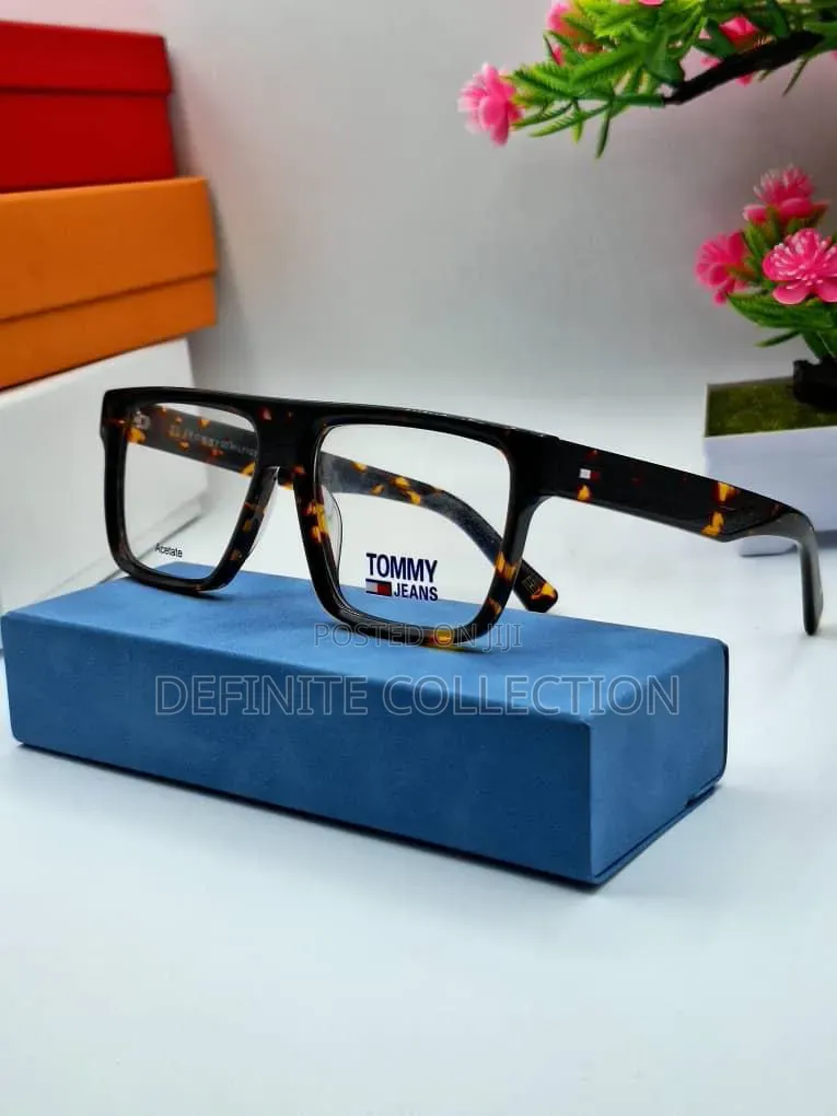Tommy Hilfiger Top Quality Glass