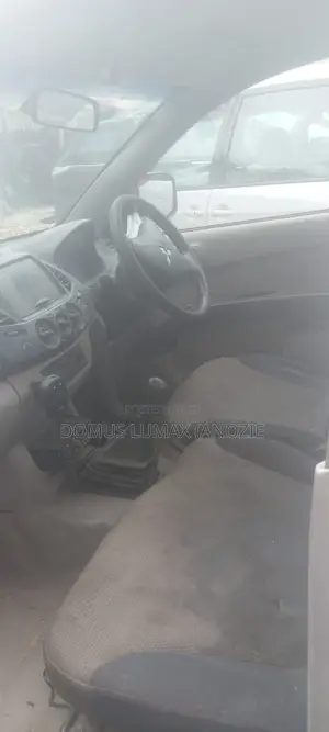 Mitsubishi Triton 2009 White