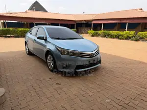 Toyota Corolla L 4dr Sedan (1.8L 4cyl 4A) 2014 Blue