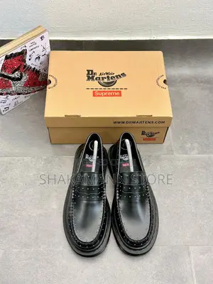 Original Supreme Dr Martens Stud