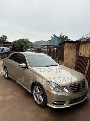 Mercedes-Benz E350 2012 Gold