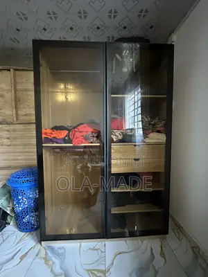 Glass Door Luxurious Wardrobe With Led Lights