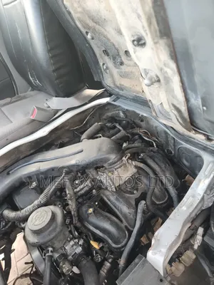 Toyota HiAce 2012 Silver