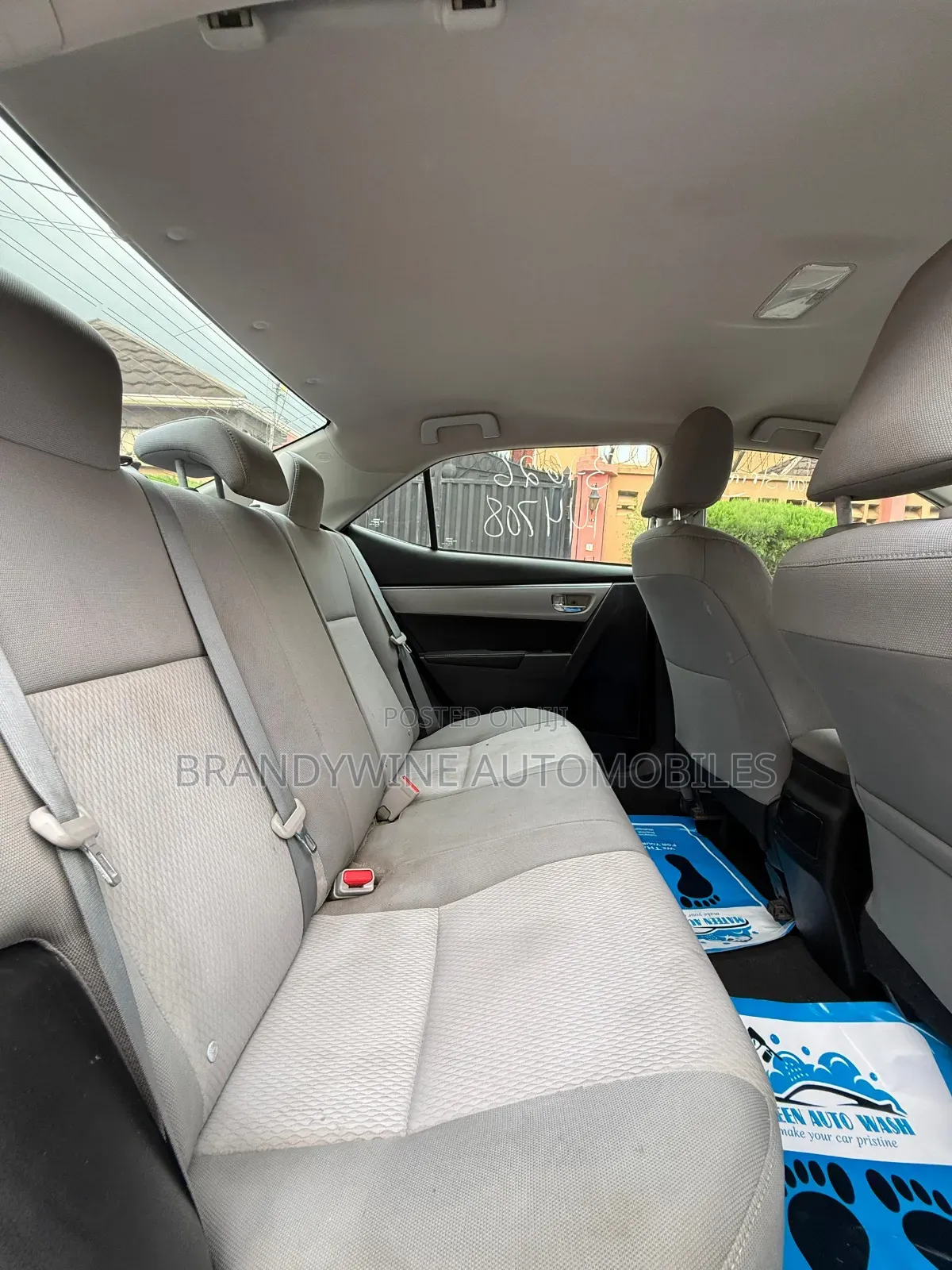 Toyota Corolla 2014 White