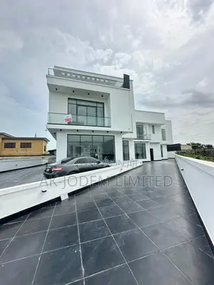 5bdrm Duplex in Ado / Ajah for sale