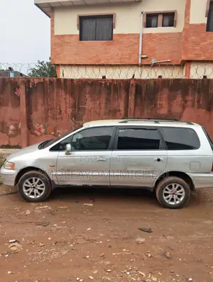 Honda Shuttle 2.3 2000 Silver