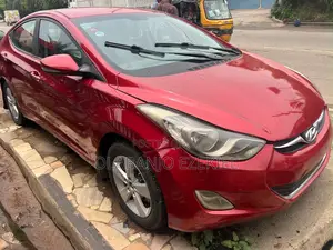 Hyundai Elantra SE 4dr Sedan (1.8L 4cyl 6A) 2014 Red