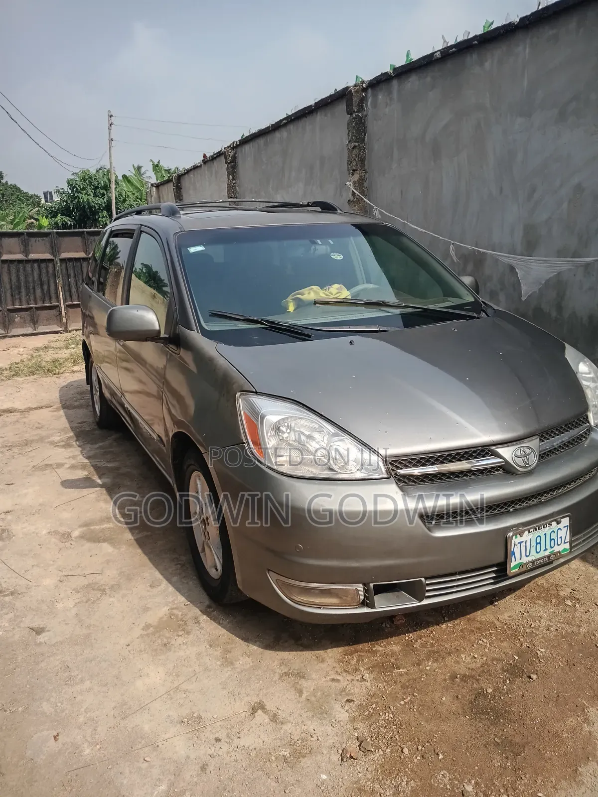 Toyota Previa 2005 Grey