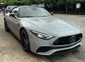 Mercedes-Benz SL-Class 2023 Beige
