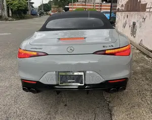 Mercedes-Benz SL-Class 2023 Beige