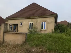 3bdrm Bungalow in Shimex Estate, Sabon Lugbe for sale