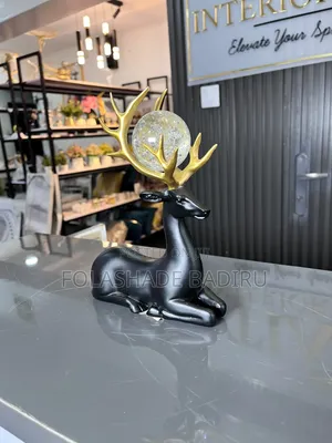 Elegant Deer Statue Home Decor With Crystal Ball