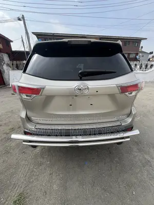 Toyota Highlander 2019 Gold