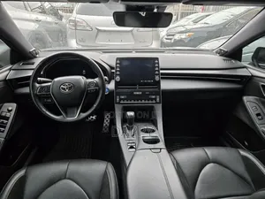 Toyota Avalon 2019 Black