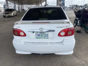 Toyota Corolla 2006 White