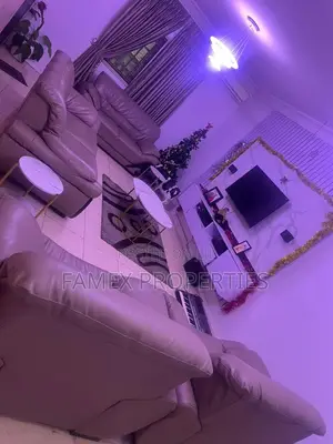 Very Clean 7 Seater Leather Sofa Set