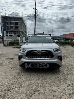 Toyota Highlander L 2021 Silver