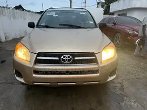 Toyota RAV4 2.5 Sport 4x4 2011 Gold