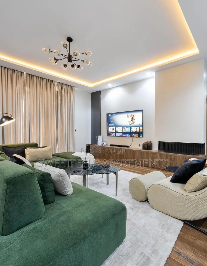 One Bedroom Open Plan Layout Available