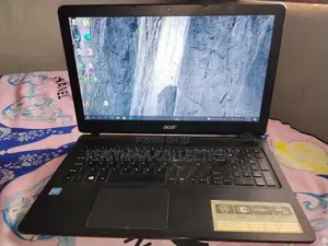 Laptop Acer Aspire ES1-533 4GB Intel Celeron HDD+SSD 1T