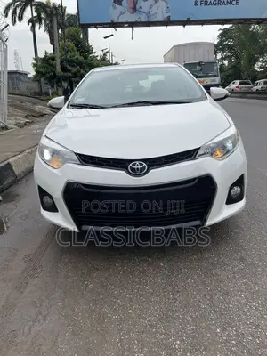 Toyota Corolla 2015 White