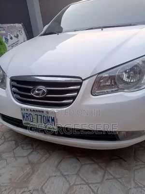 Hyundai Elantra 2009 White