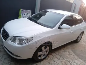 Hyundai Elantra 2009 White