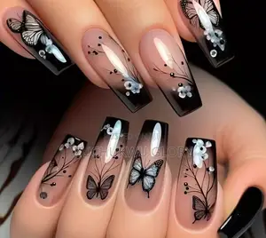 Fashionable Press on Nails