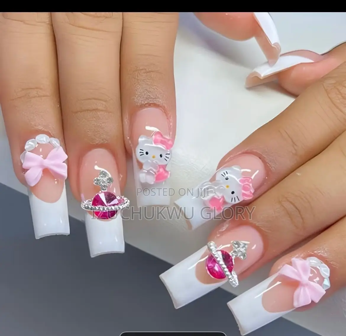 Fashionable Press on Nails