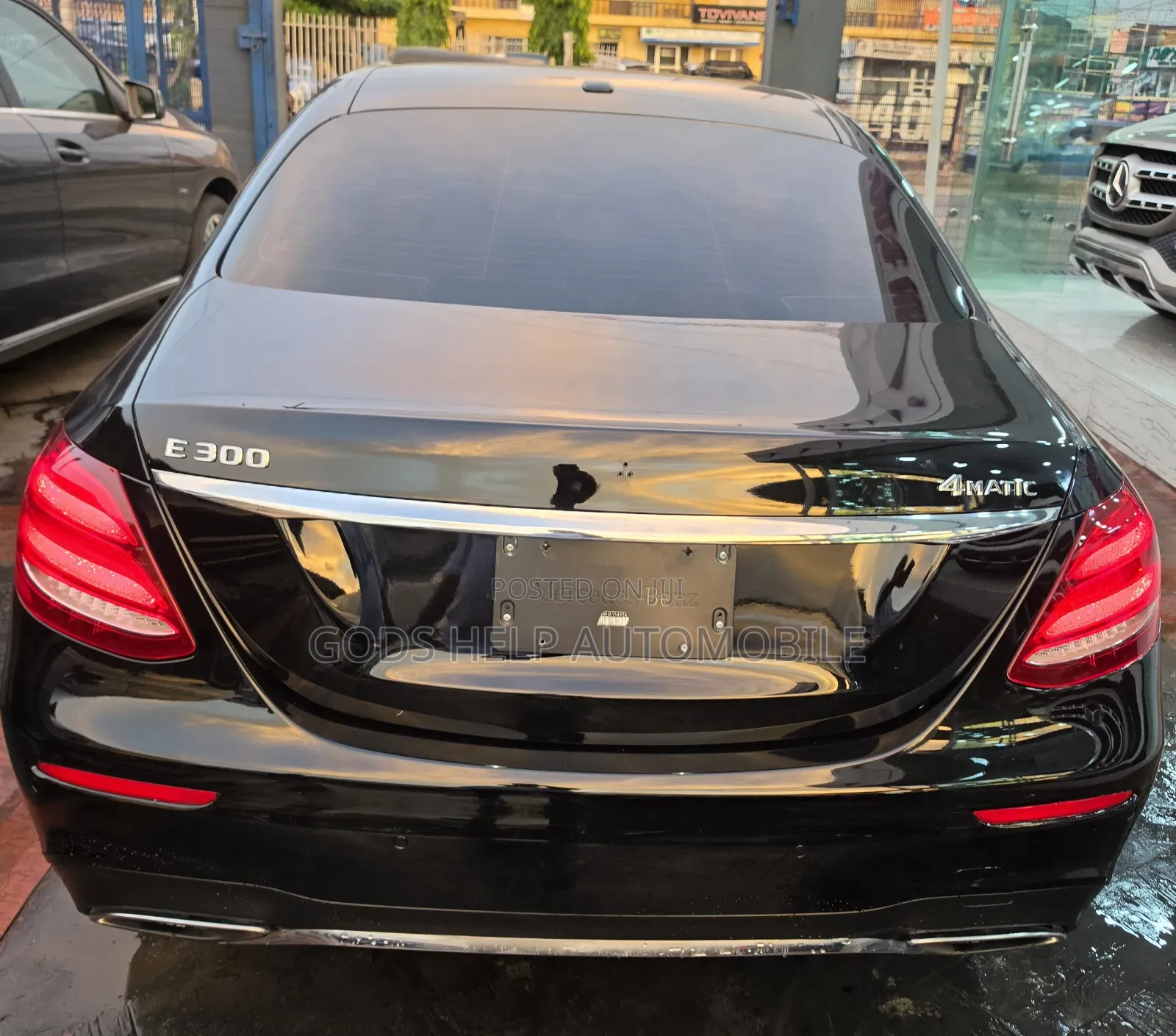 Mercedes-Benz E300 2017 Black