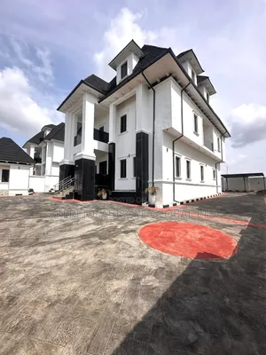 6bdrm Duplex in In An Estate, Life Camp for sale
