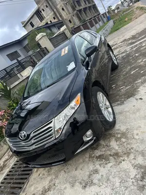 Toyota Venza LE 2010 Black