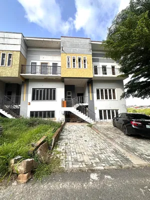 3bdrm Duplex in In An Estate, Life Camp for rent