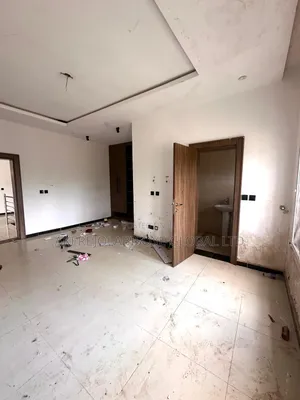 3bdrm Duplex in In An Estate, Life Camp for rent