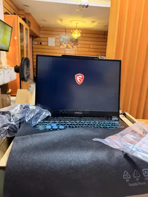New Laptop MSI Cyborg 14 16GB Intel Core i7 SSD 512GB