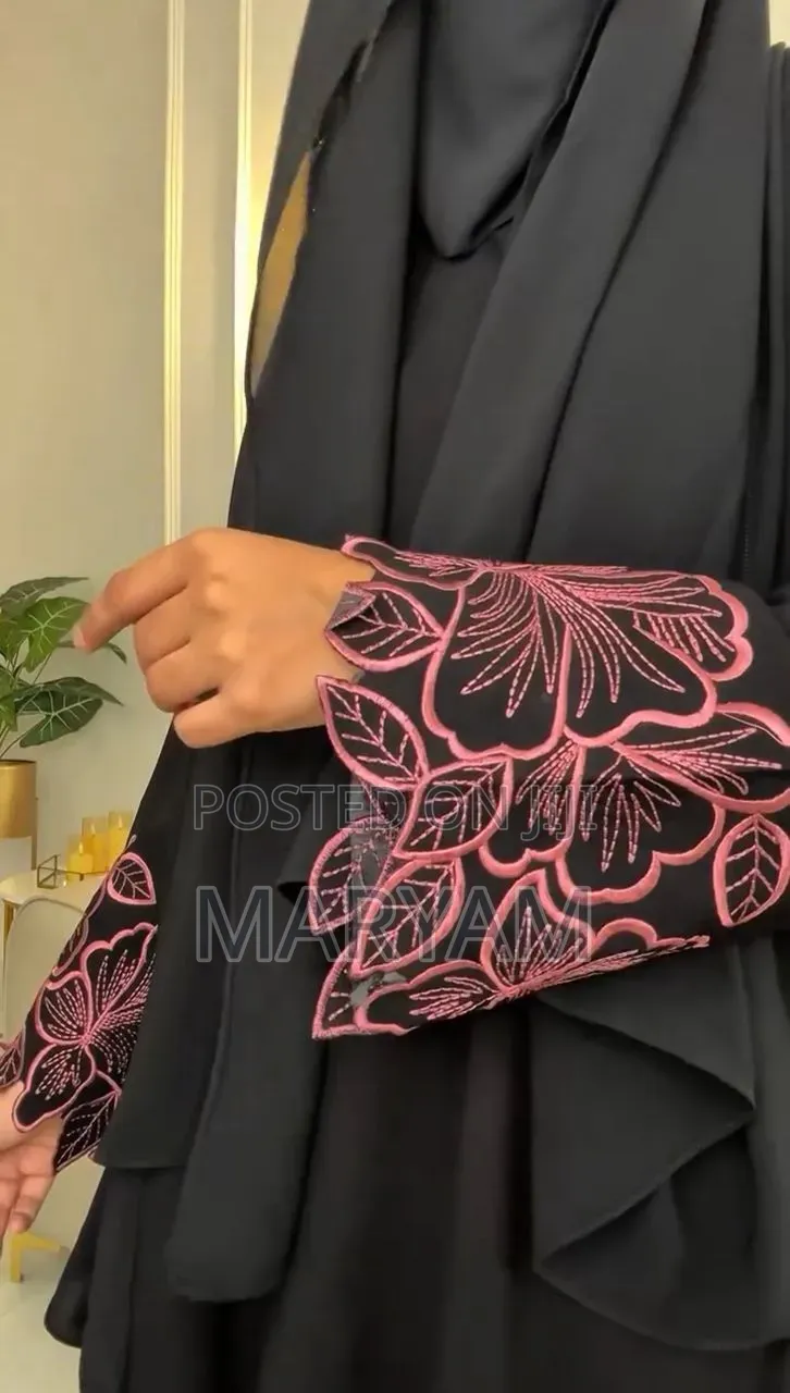 Dubai Luxe Abaya