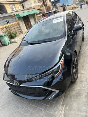 Toyota Corolla XSE 2021 Blue