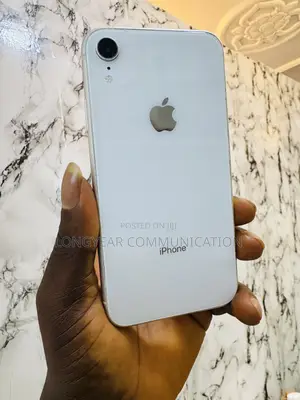 Apple iPhone XR 64 GB White