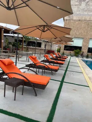 Rattan Pool Sun Lounger