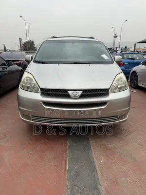 Toyota Sienna LE AWD 2006 Gold