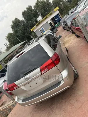 Toyota Sienna LE AWD 2006 Gold