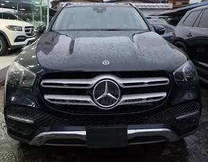 Mercedes-Benz GLE-Class 2021 Blue