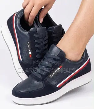 Tommy Lace Up Sneakers