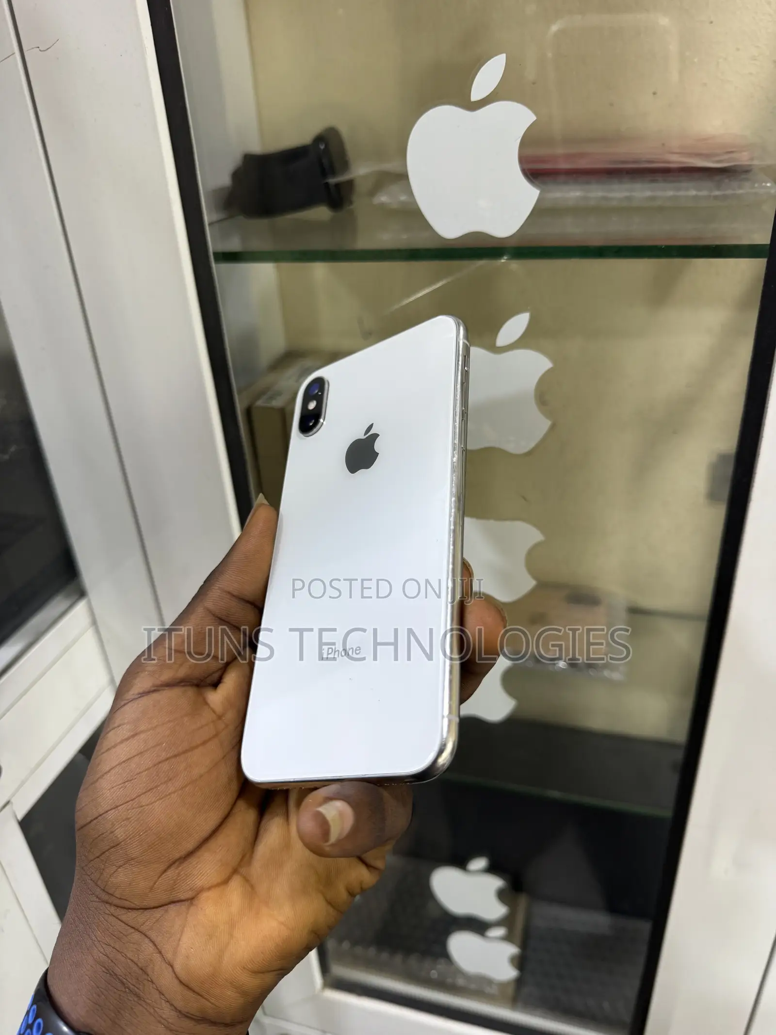 Apple iPhone X 64 GB White