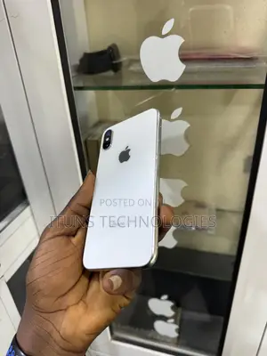 Apple iPhone X 64 GB White