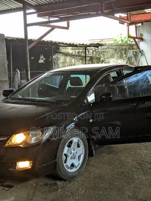 Honda Civic 1.8i VTEC Automatic 2008 Black